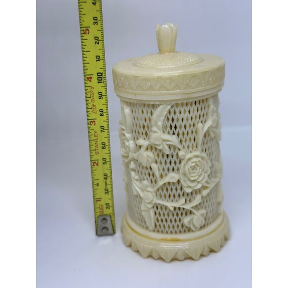 VTG 1978 AGiftCorp Round Ivory Rose Pierced Hors' d'oeuvres Box 5" Tall READ - Picture 6 of 10